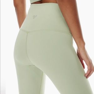 TNA life cheeky high rise leggings